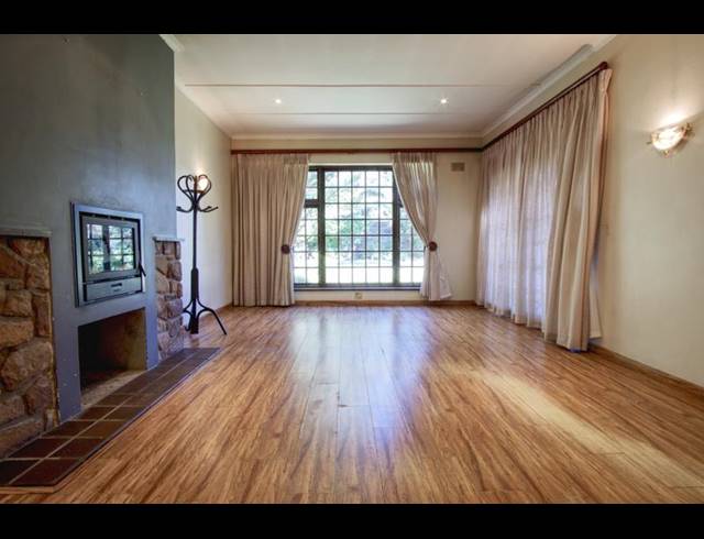 4 BEDROOM HOUSE FOR SALE IN GREENSIDE
